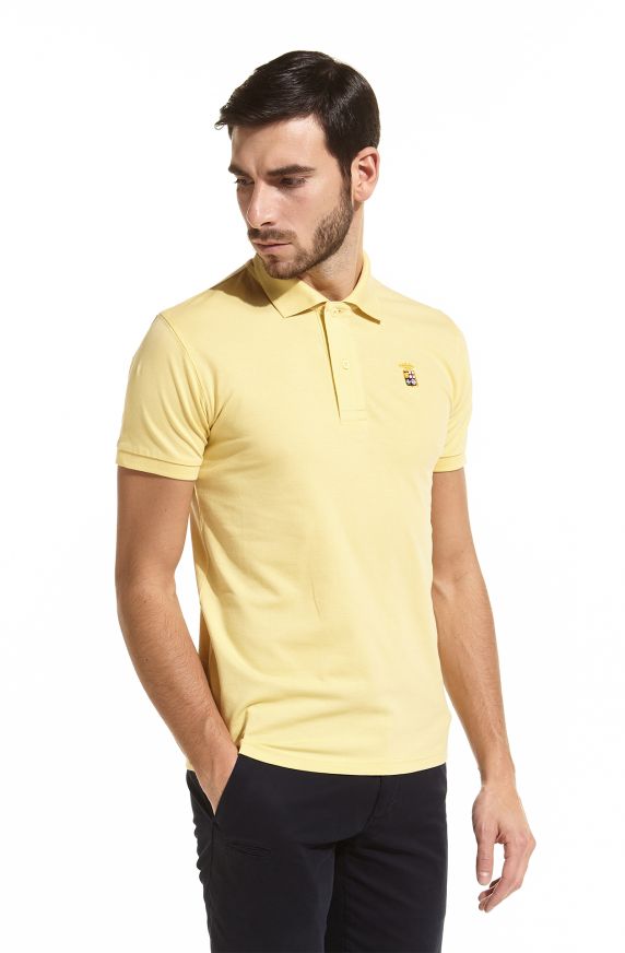 CAMISA AJUSTADA BÁSICA TIPO POLO DE MANGA CORTA