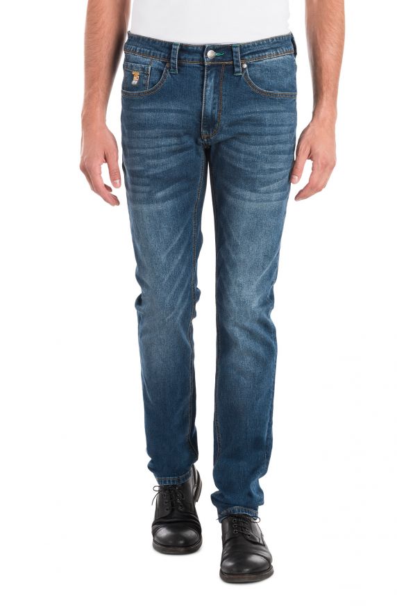 JEANS IN DENIM