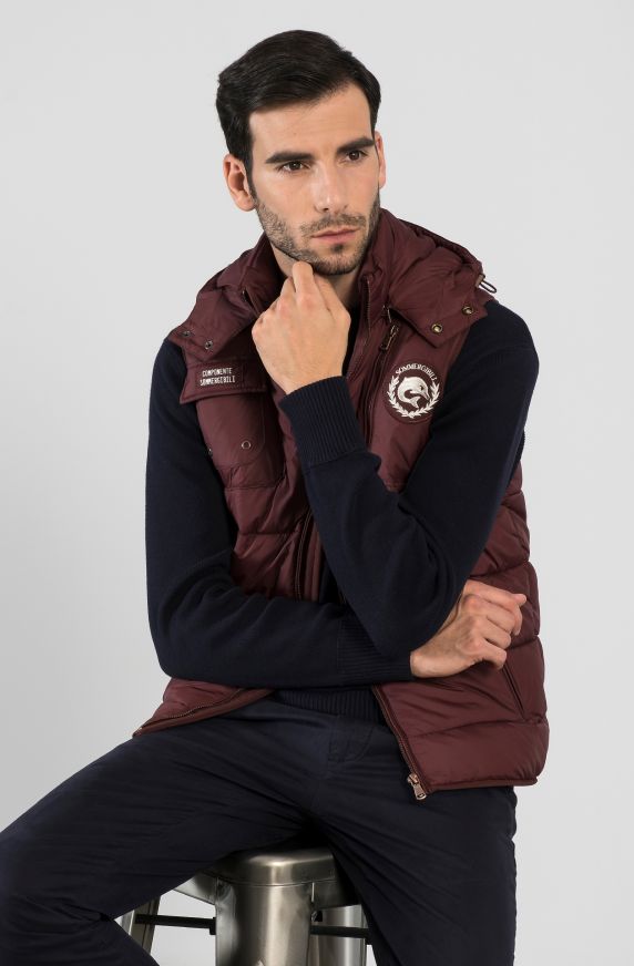 PIUMINO SMANICATO CON CAPPUCCIO