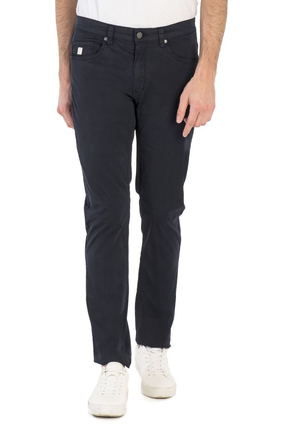 PANTALONES CON CINCO BOLSILLOS