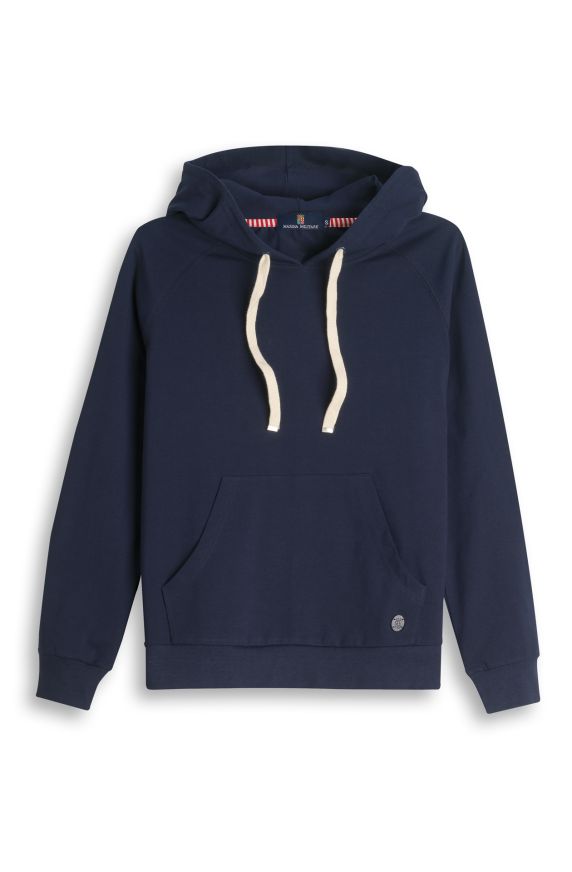 Closed hooded sweatshirt