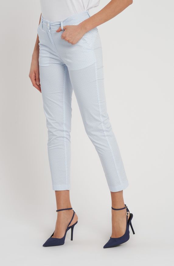 Pantalone modello chino slim
