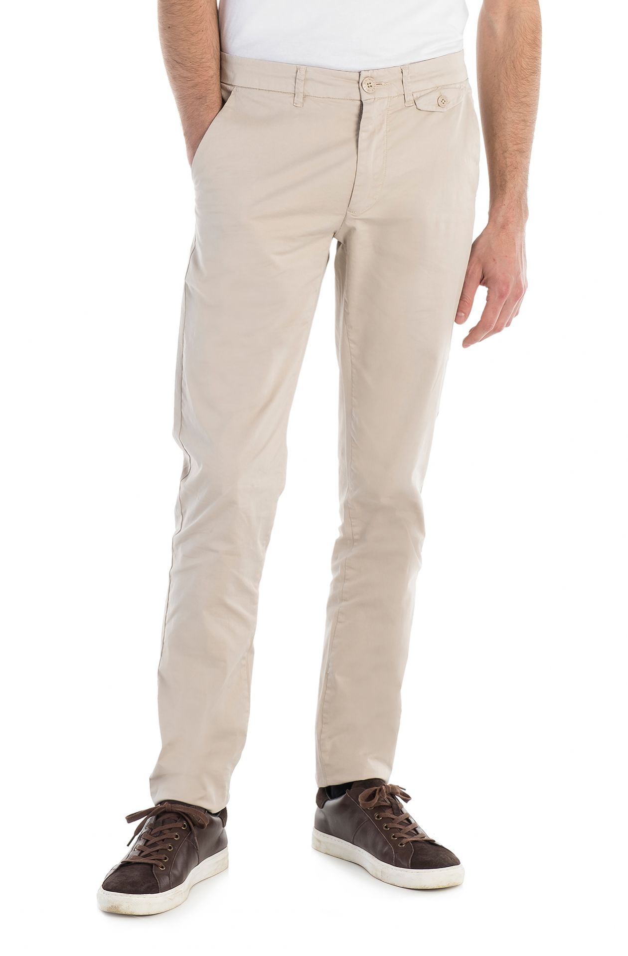 SLIM FIT CHINOS