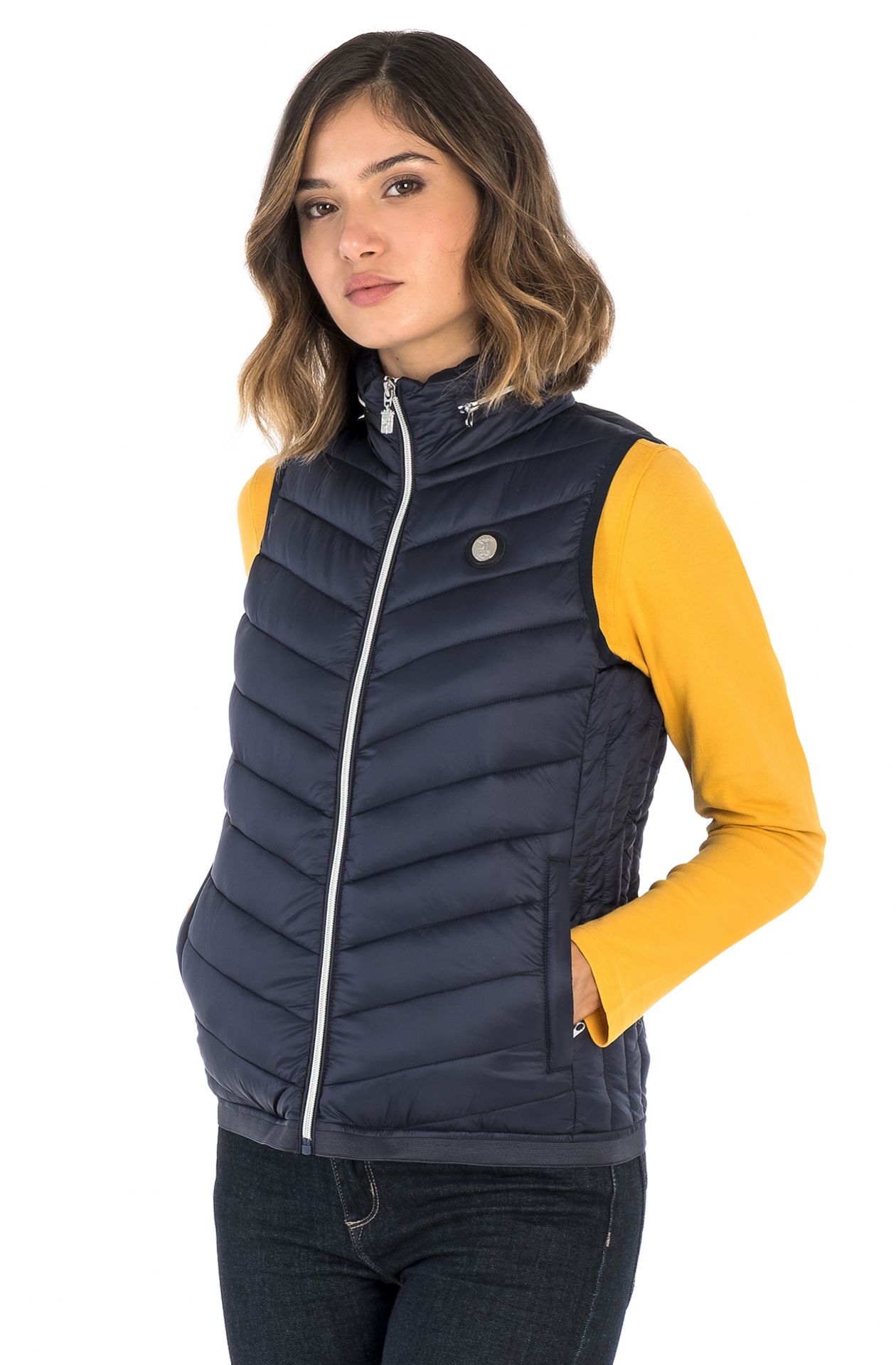 SLEEVELESS DOWN JACKET