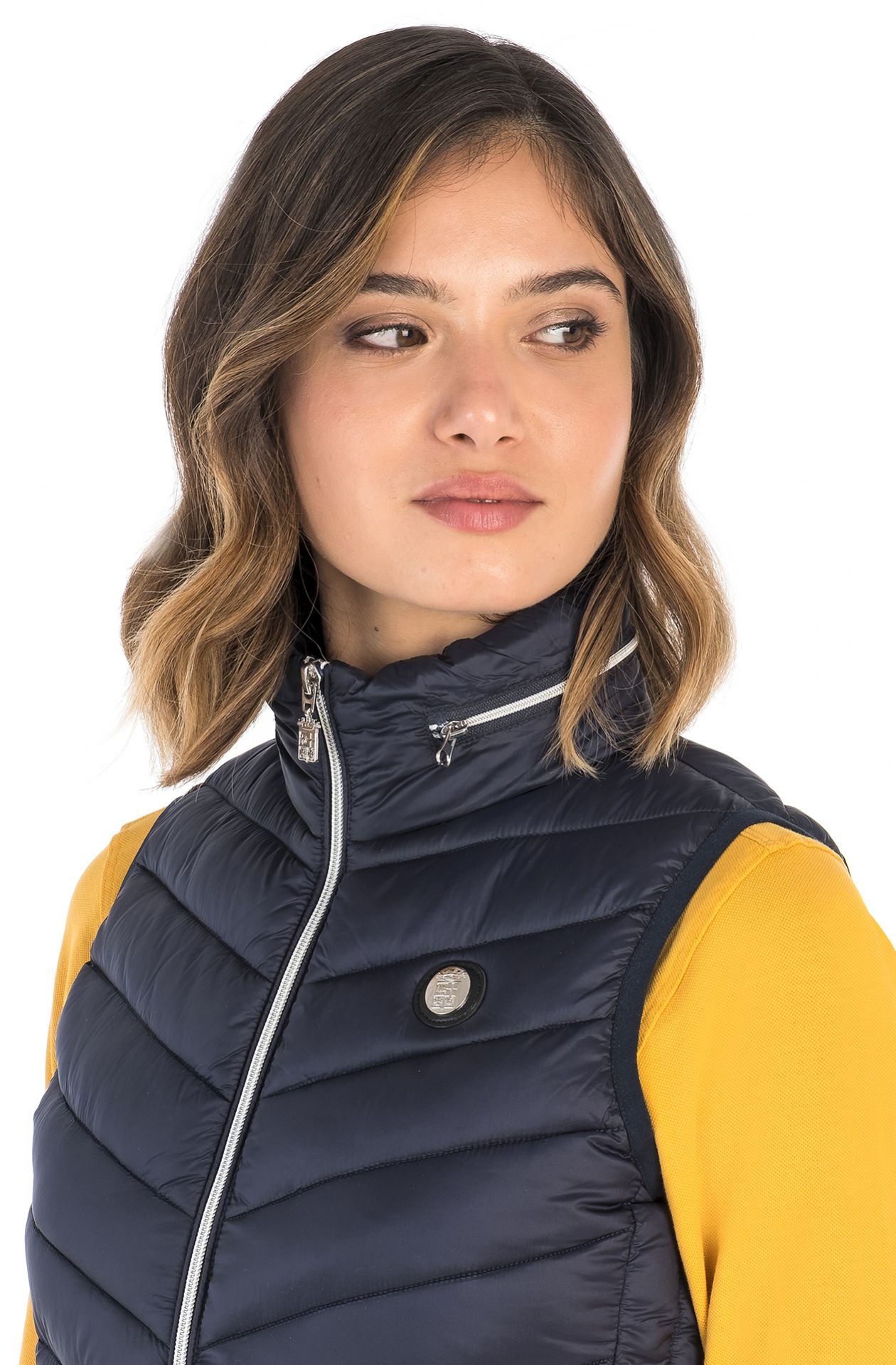 SLEEVELESS DOWN JACKET