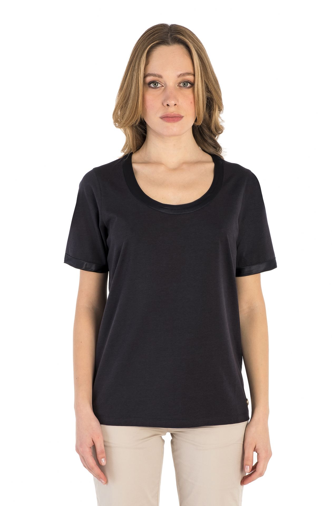 ROUND NECK HALF SLEEVE T-SHIRT