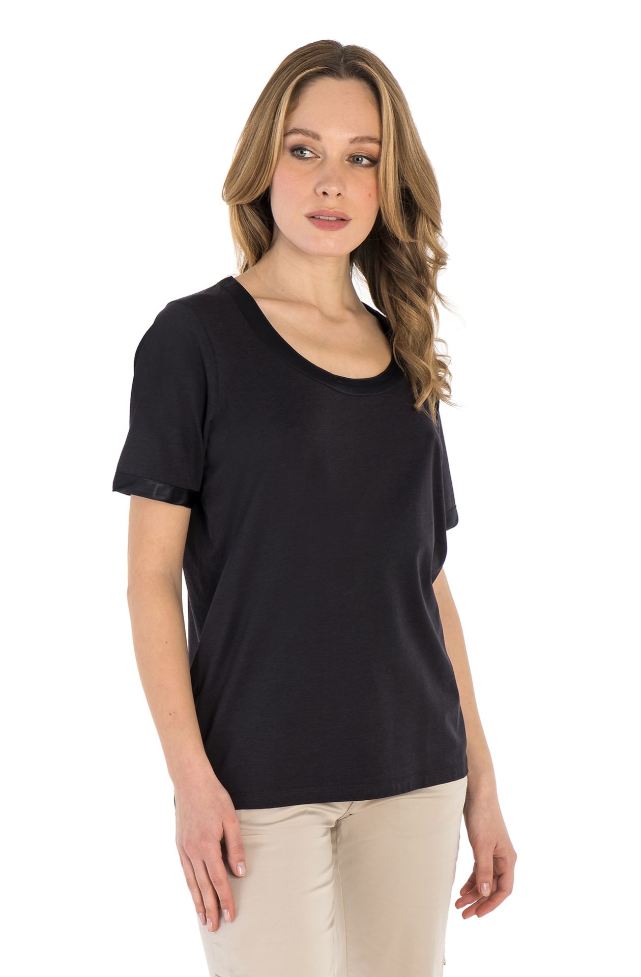 ROUND NECK HALF SLEEVE T-SHIRT