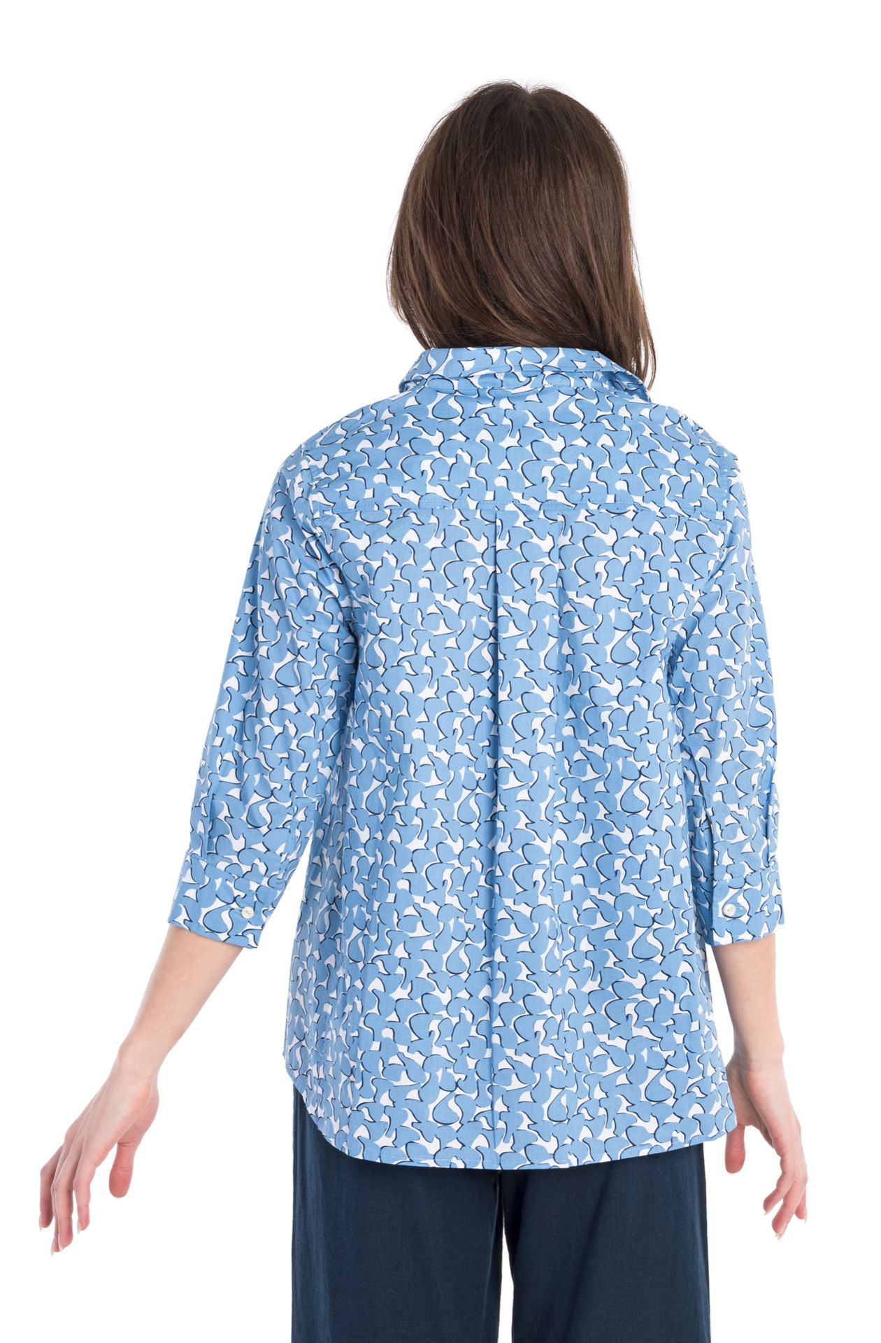 Three-quarter sleeve shirt