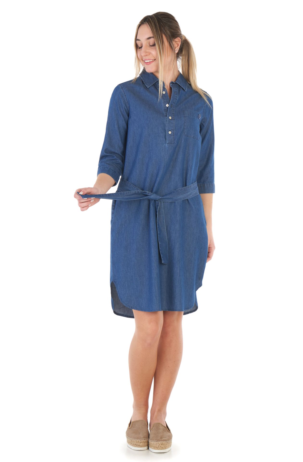 Three-quarter sleeve cotton dress