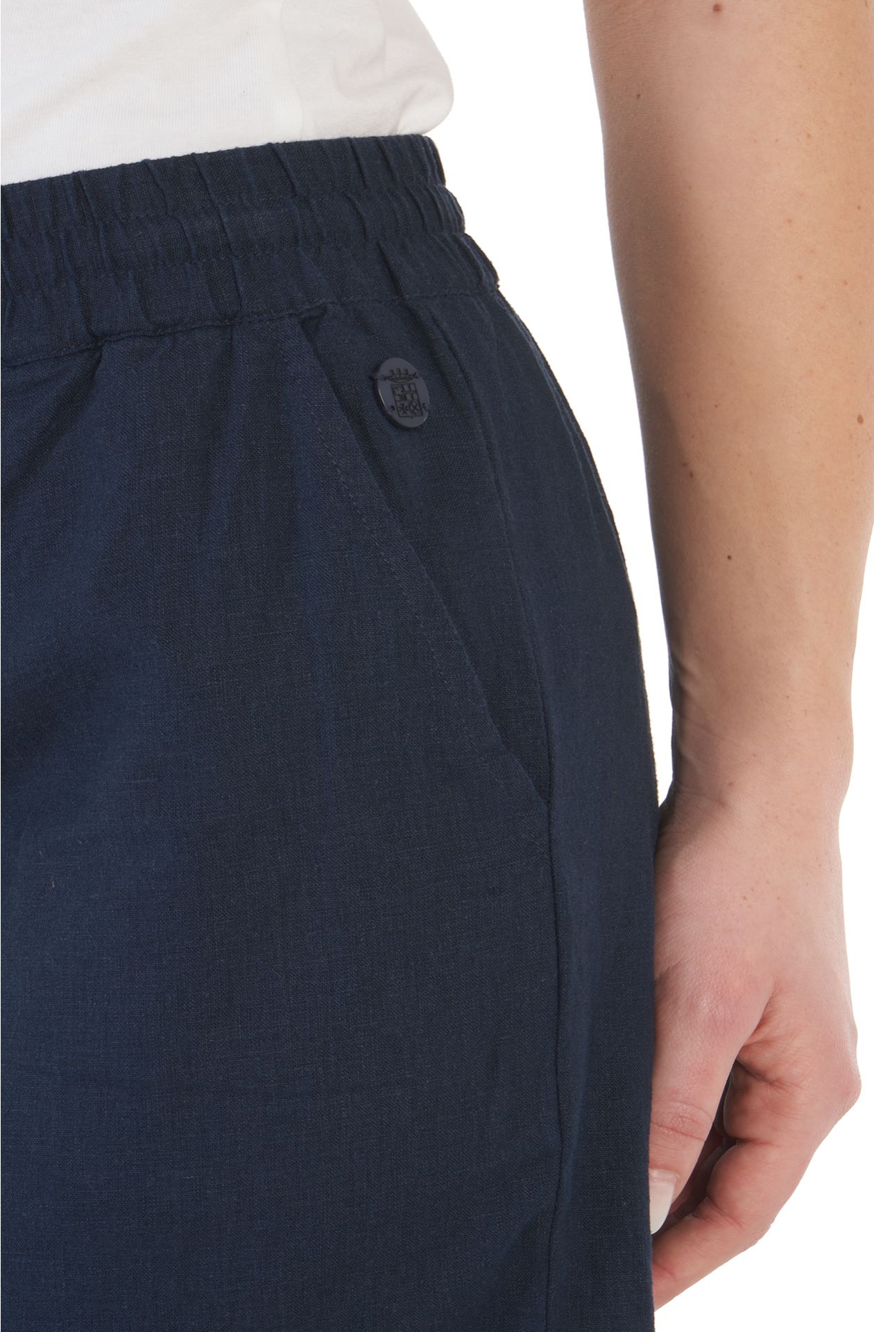 Linen Bermuda shorts