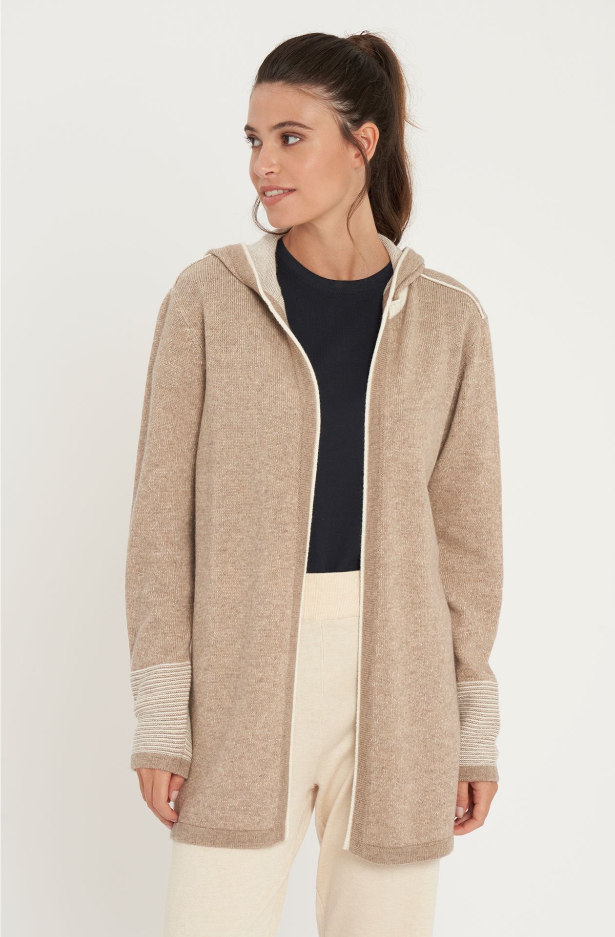 Strickjacke aus Wollmischung