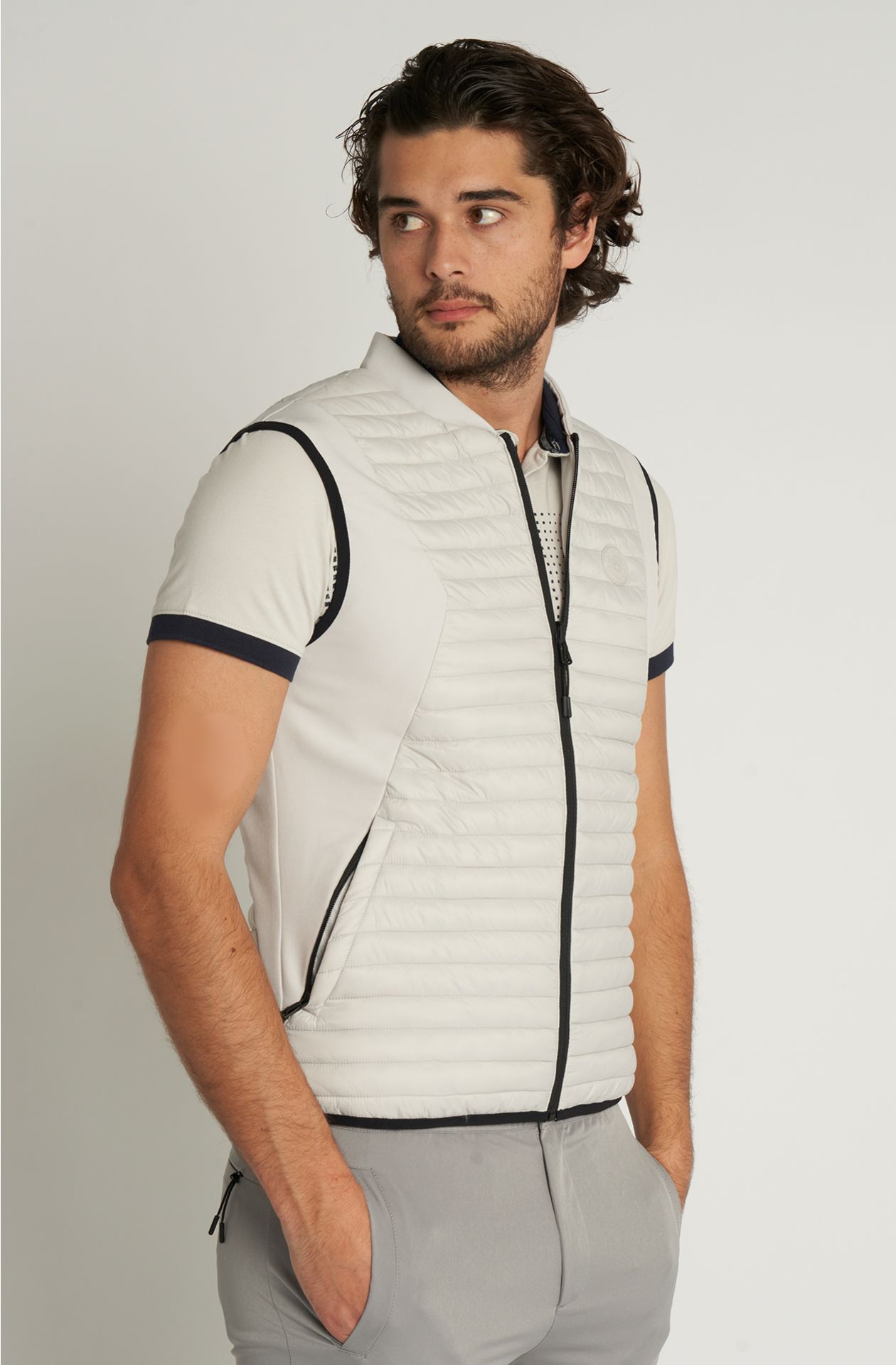 Reversible sleeveless
