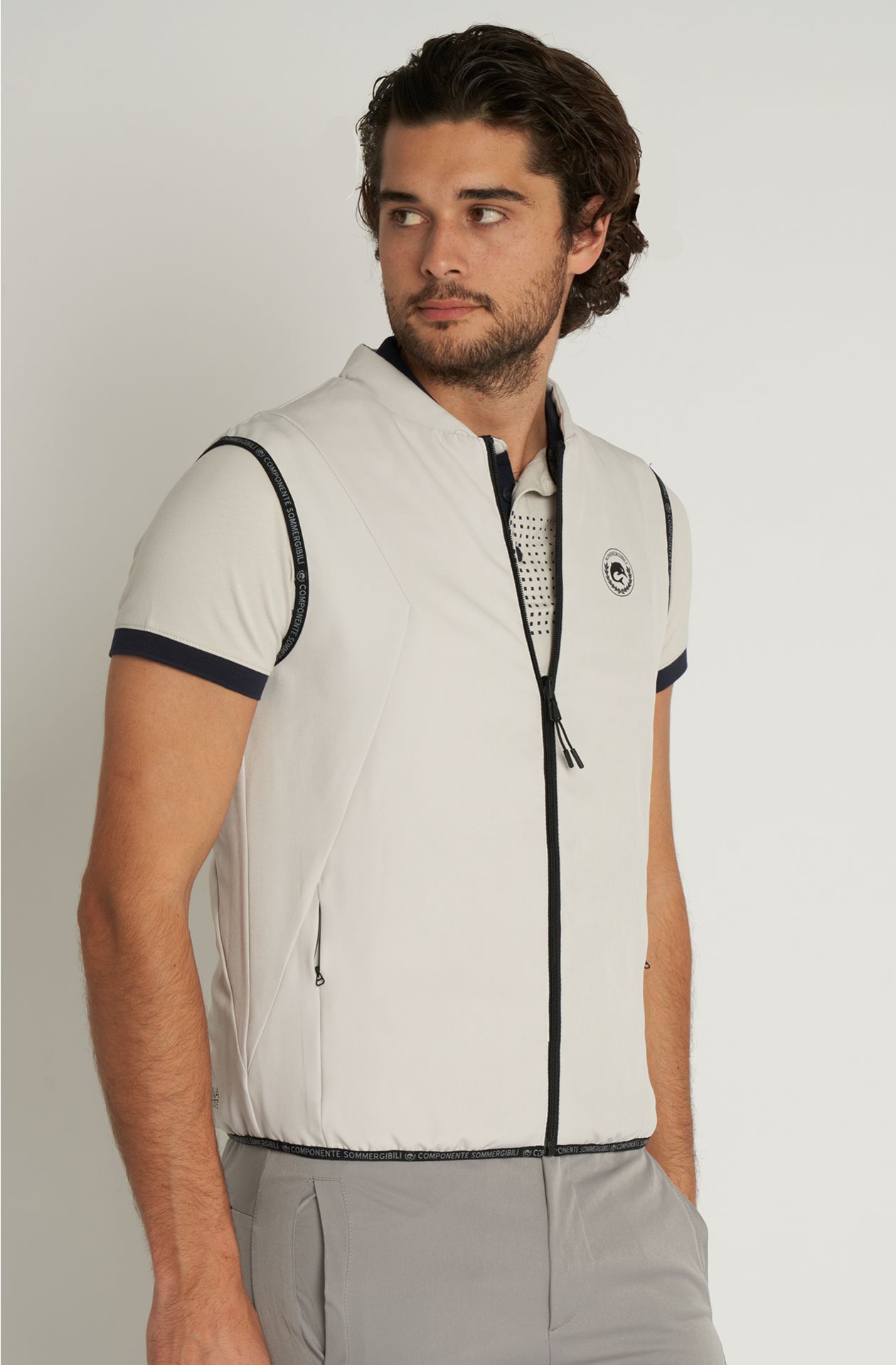 Reversible sleeveless