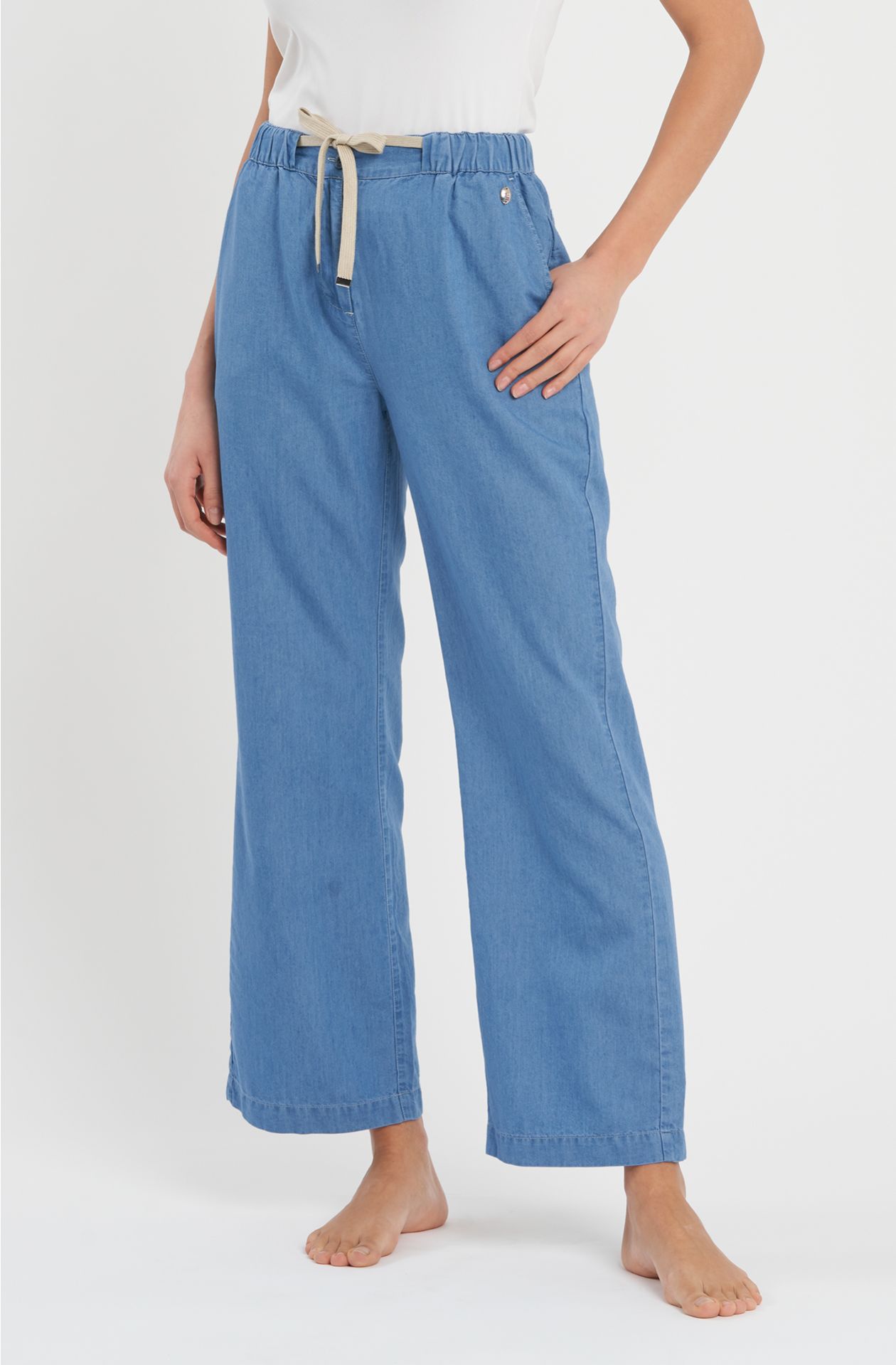 Lightweight chambray trousers