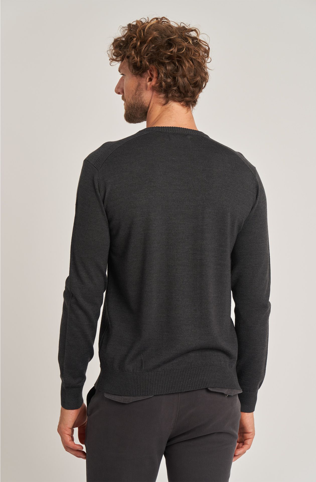 Classic men's crew-neck wool sweater