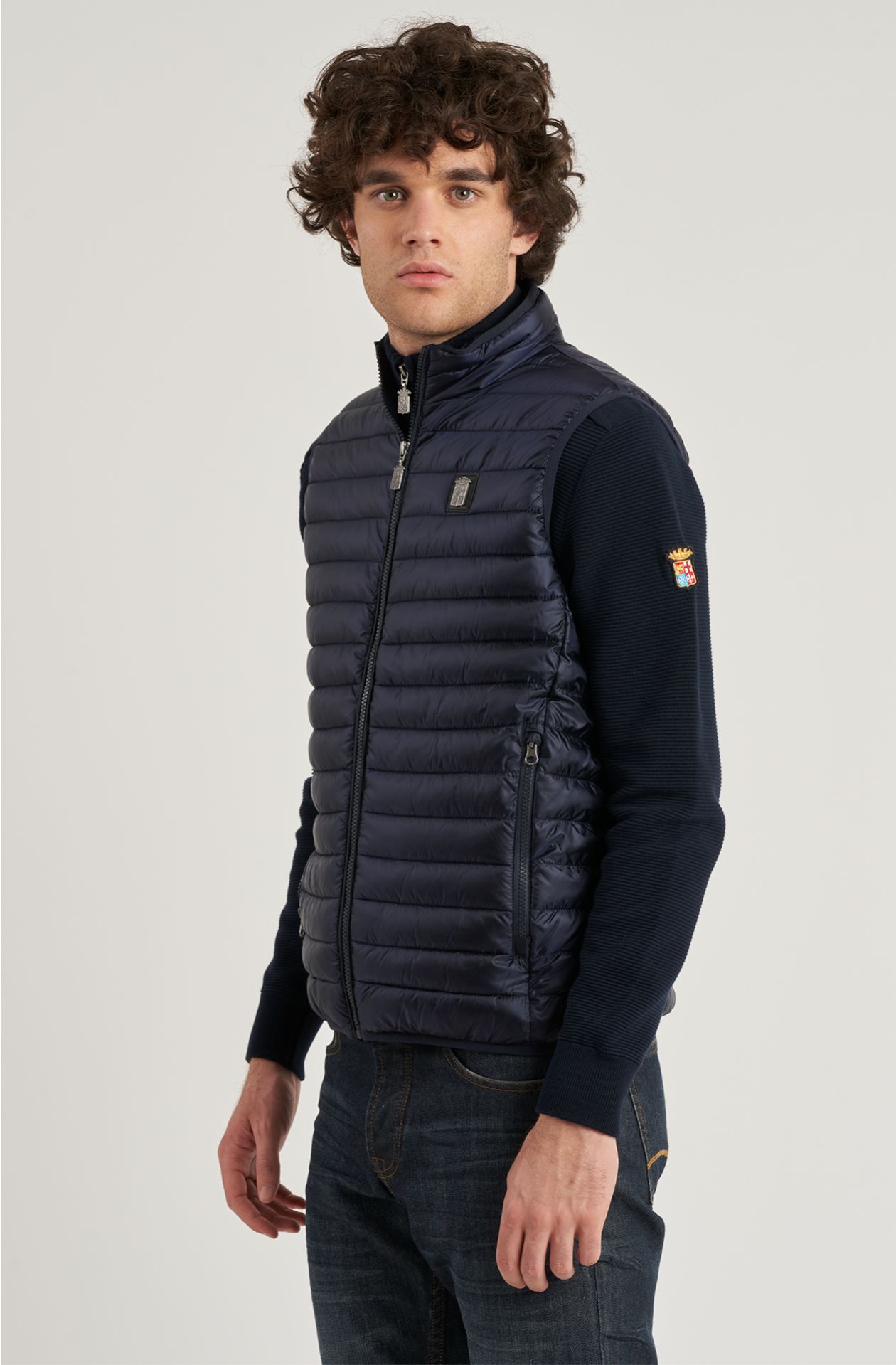 Men's sleeveless jacket