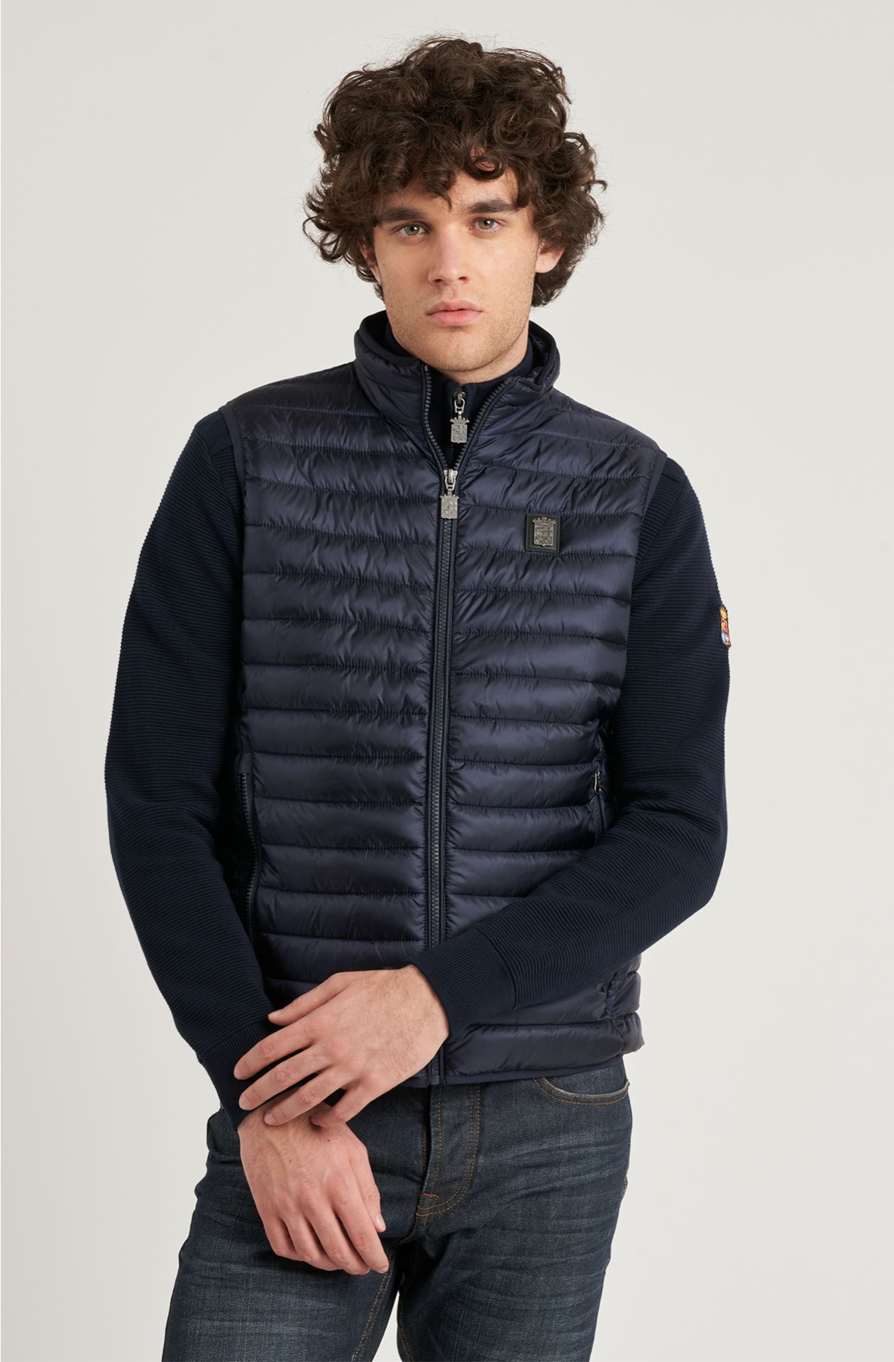 Men's sleeveless jacket