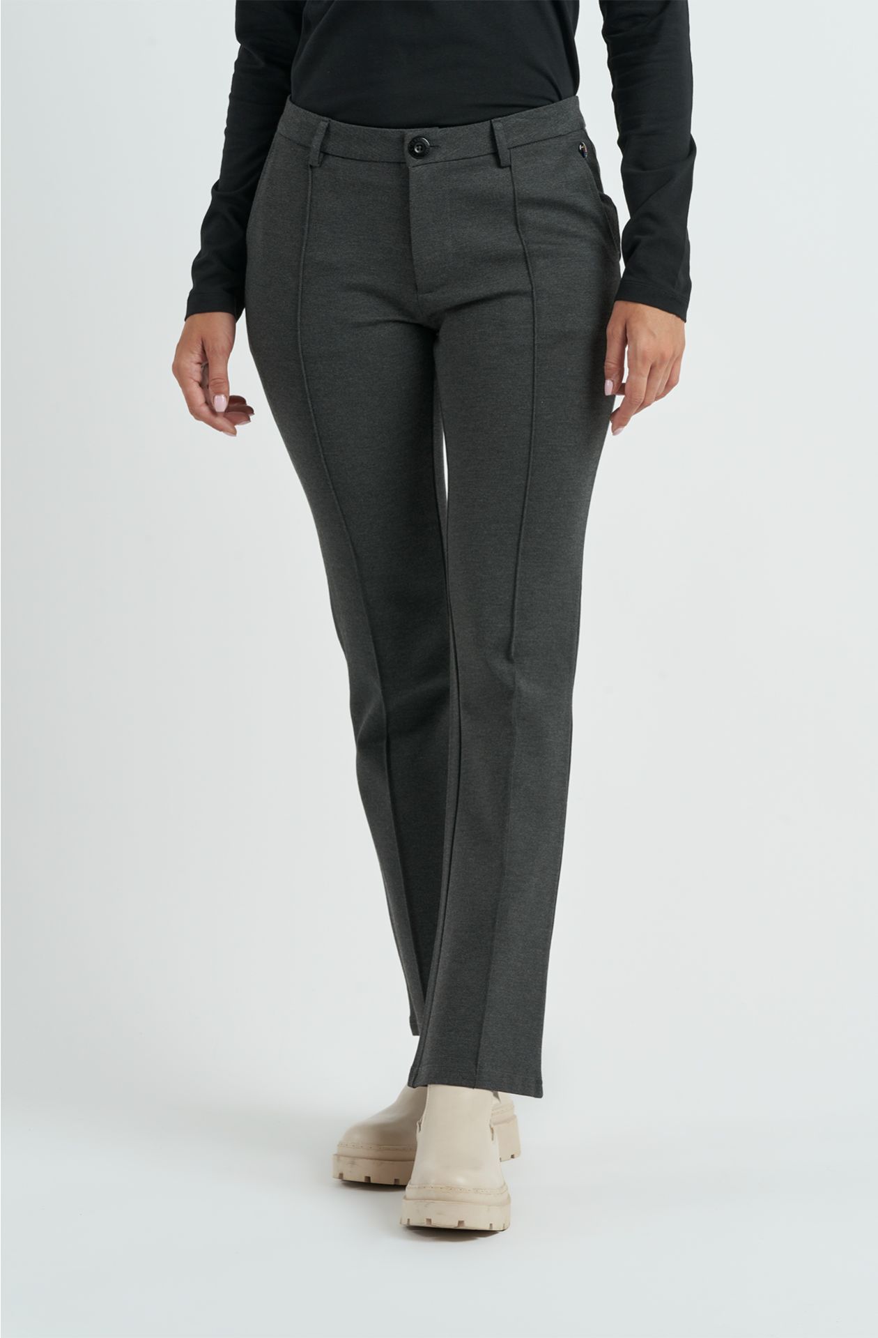 Pantalone da donna in tessuto elasticizzato