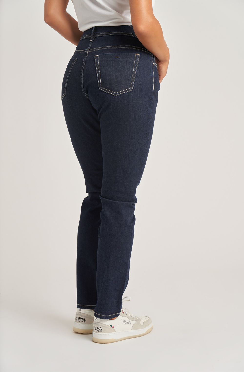 Jeans donna essential cinque tasche blu scuro