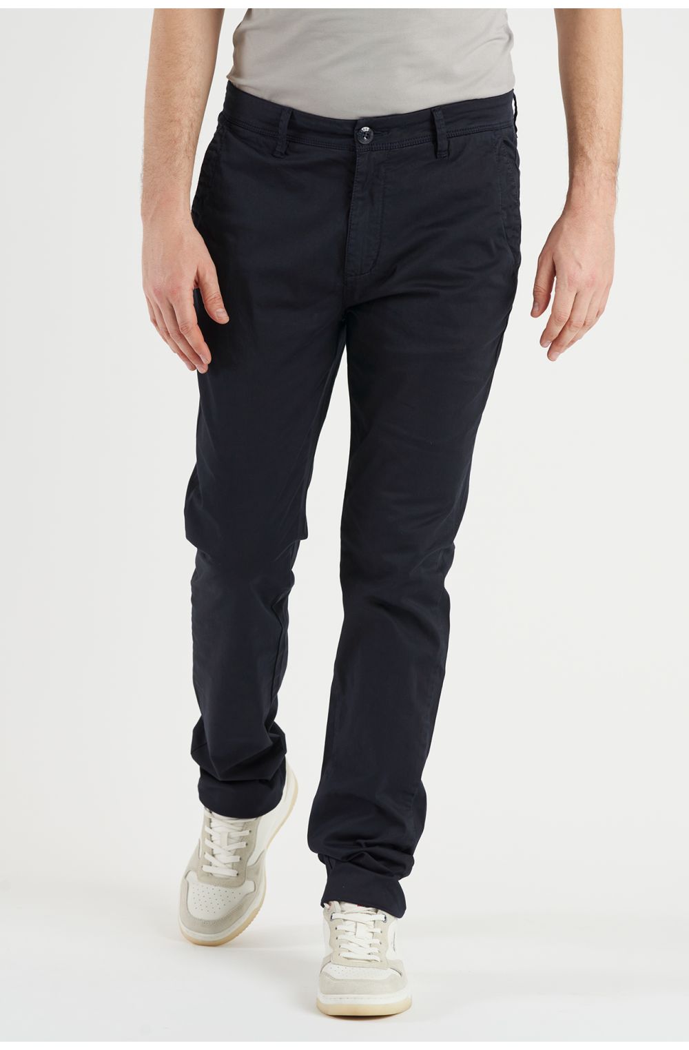 Pantaloni uomo modello chino in cotone slim fit