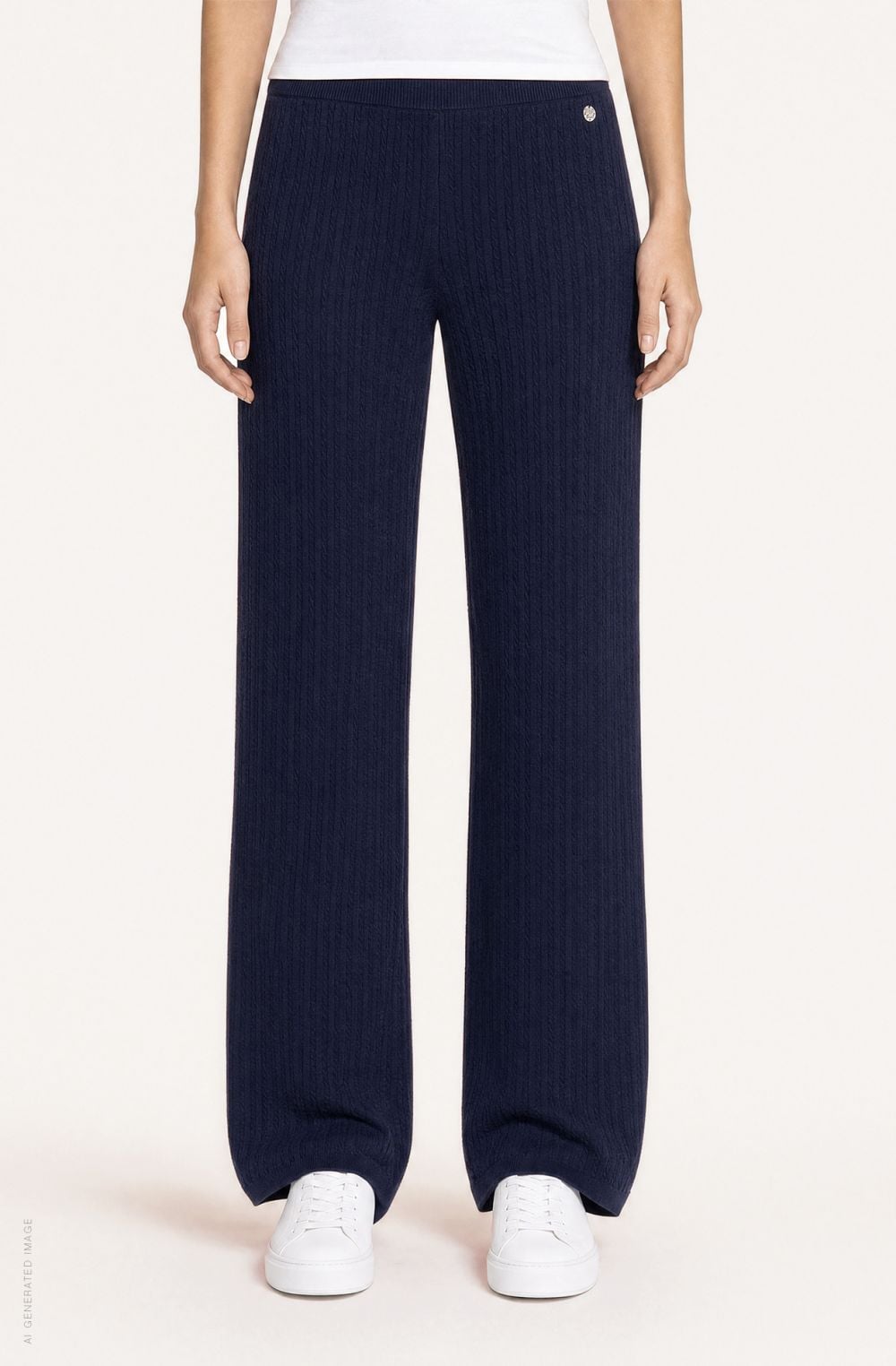 Amerigo Vespucci women's micro-cable joggers
