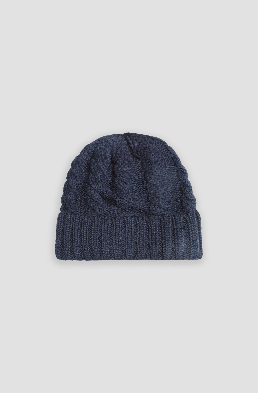 Women's braided-knit beanie