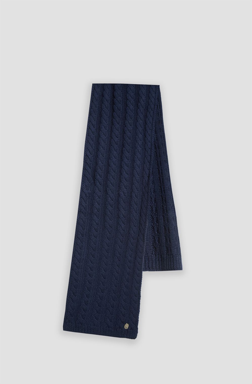 Women's braided-knit scarf