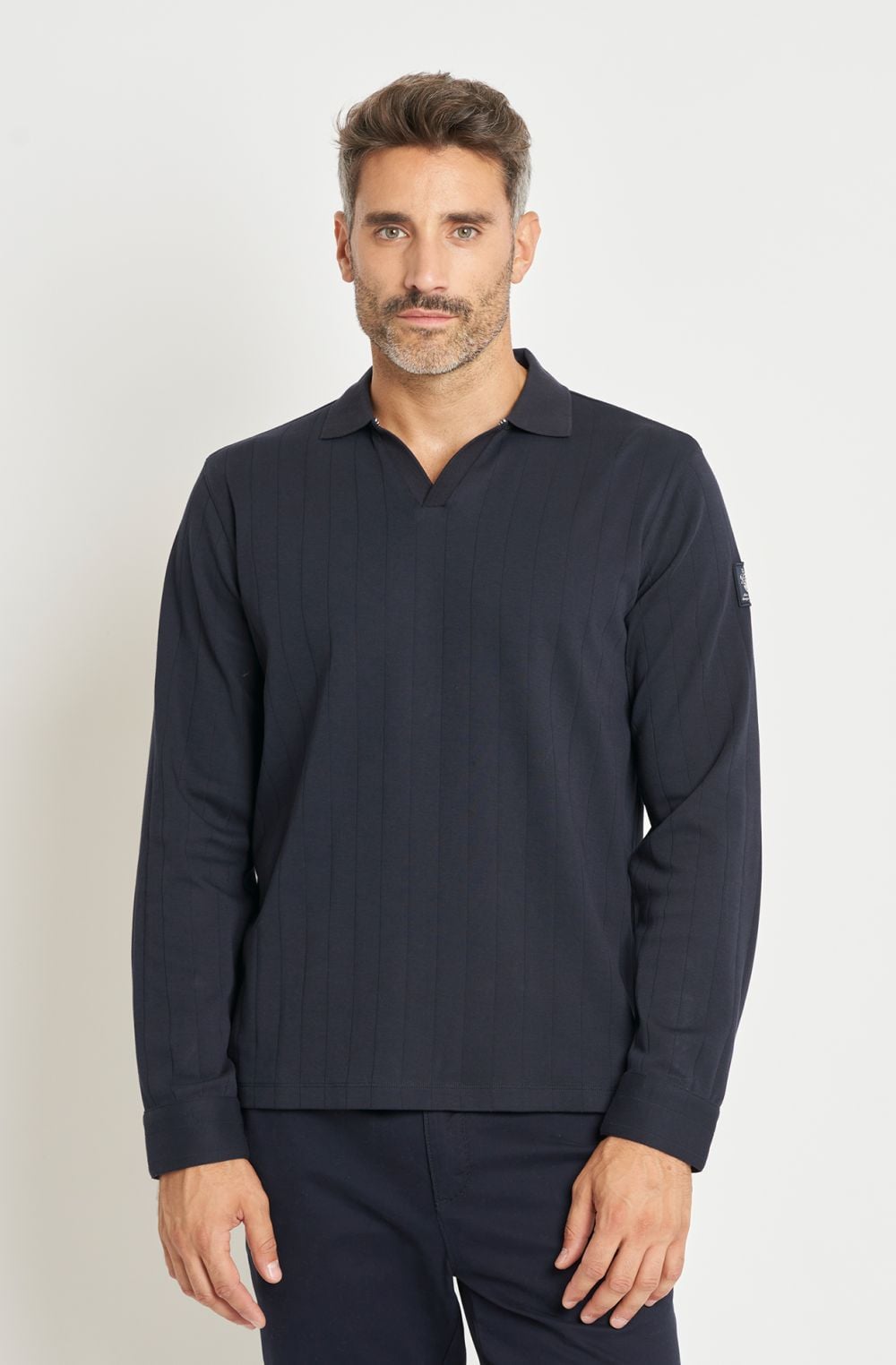 Amerigo Vespucci men's V-neck polo shirt