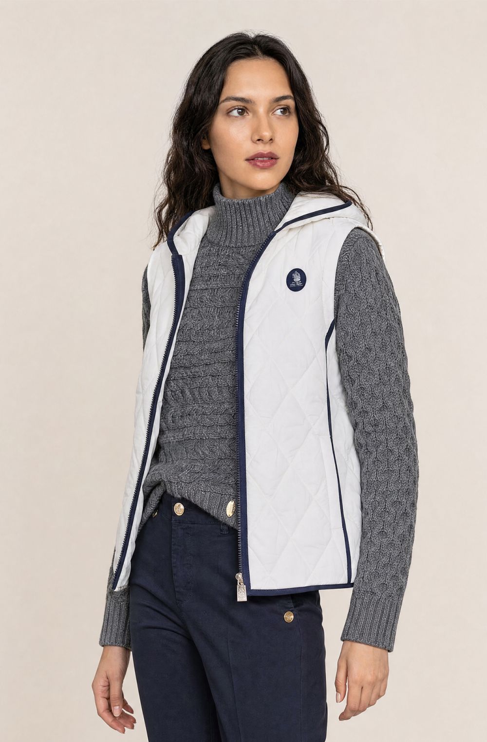 Amerigo Vespucci women's gilet with fixed hood