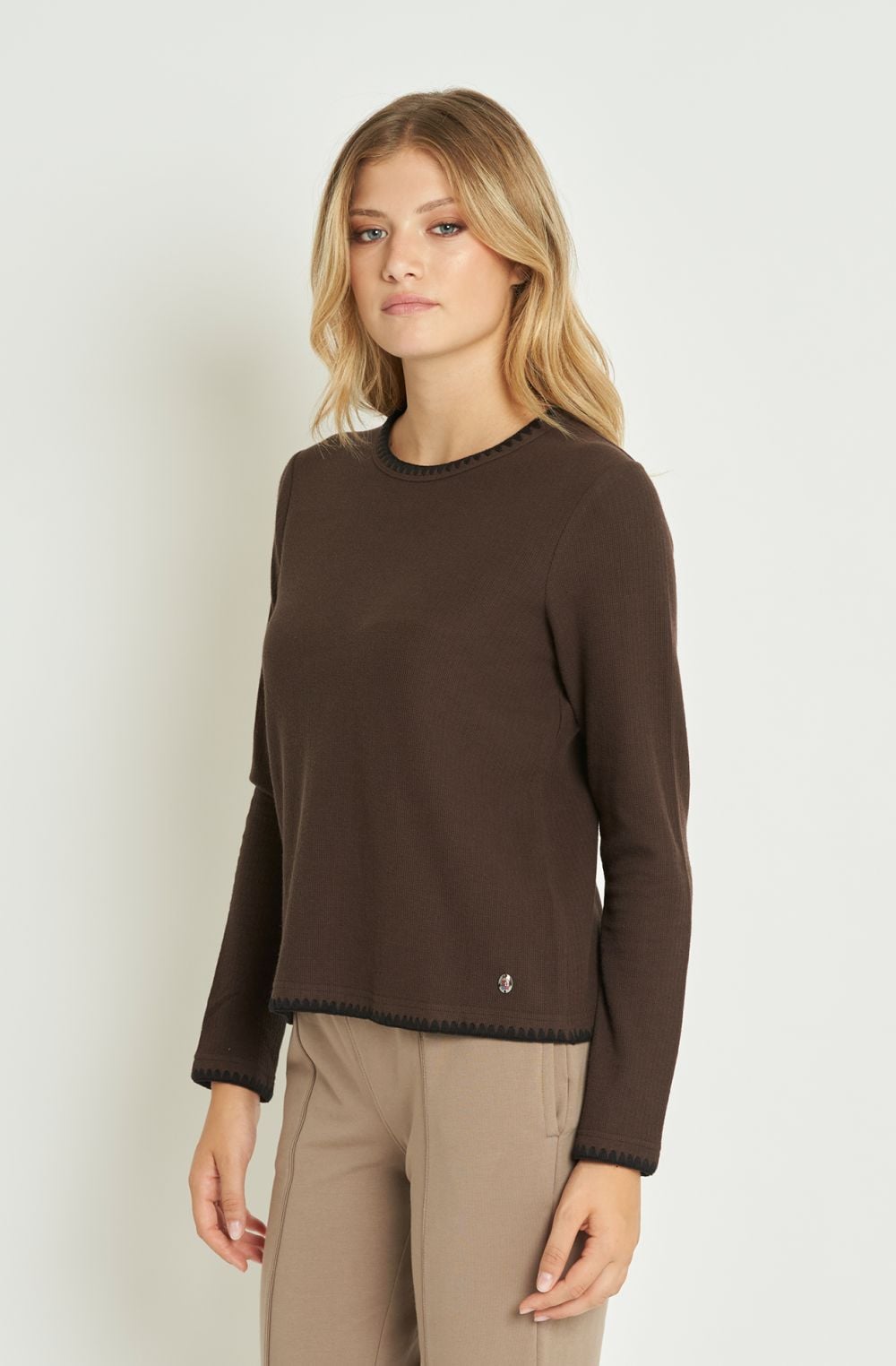 Women's wide crew-neck T-shirt